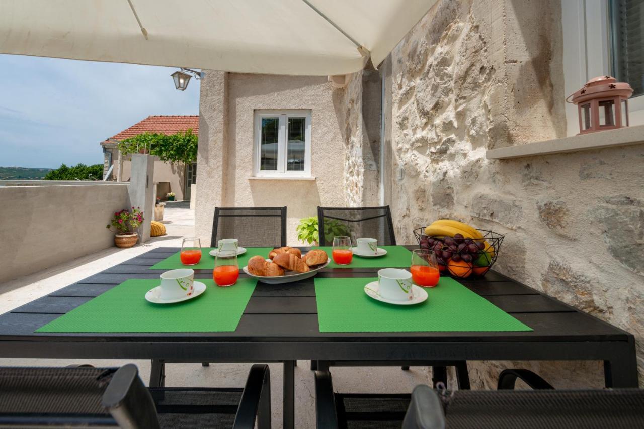 Little Stone House Appartement Buici  Buitenkant foto