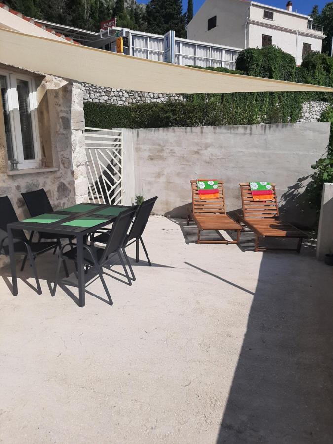 Little Stone House Appartement Buici  Buitenkant foto